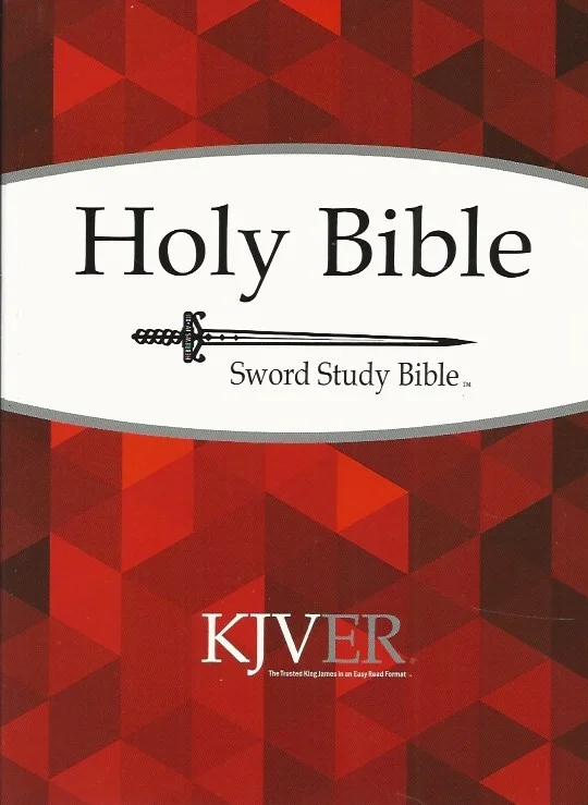 Goedkoop Holy bible : king james version, personal size, sword study bible : KJVER – Whitaker House