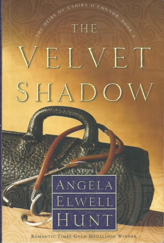 The Velvet Shadow – Angela Elwell Hunt (2008) Lage Kosten