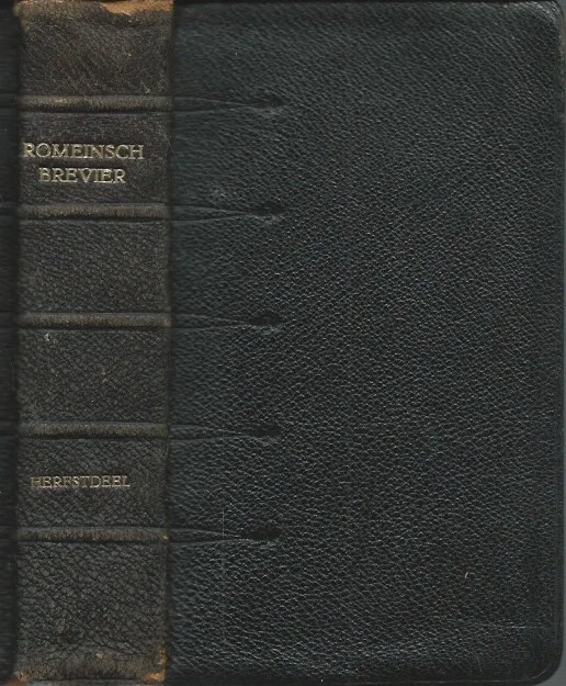 Flitsaanbieding Het Romeinsch Brevier : Herfstdeel – Nederlandsche vertaling bewerkt door de Ee. Zusters Kanunnikessen van het H. Graf (1934)