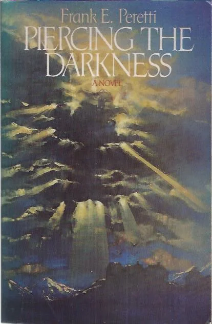 Hete Deal Piercing the Darkness – Frank E. Peretti