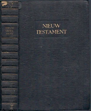 Beperkte Voorraad Het Nieuwe Testament – 1940 (12,5x8,5 cm) : Nieuwe vertaling op last van het Nederlandsch Bijbelgenootschap door de daartoe benoemde commissie bewerkt.
