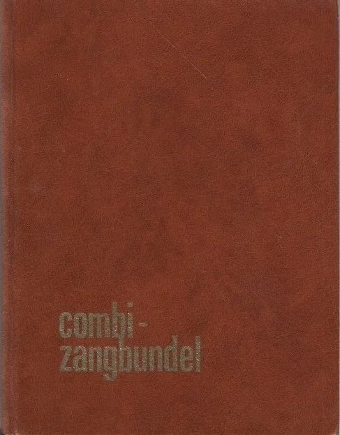 Merkproduct Combi-Zangbundel : Glorieklokken M.A. Alt (1965) met Zangbundel Joh. de Heer (1974 ; 857e-913e duizend) Bruin kunstleer
