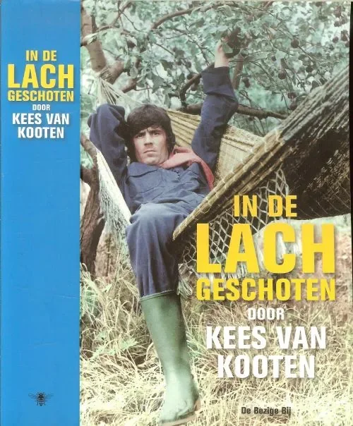 Flitsaanbieding In de Lach Geschoten Kees van Kooten, .. Omslagontwerp Studio Jan de Boer Foto voorzijde omslag Barbara van Kooten