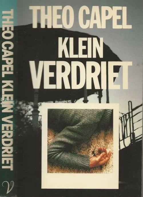 Beperkte Voorraad Klein VerdrietCapel Theo Omslagontwerp Steye Raviez