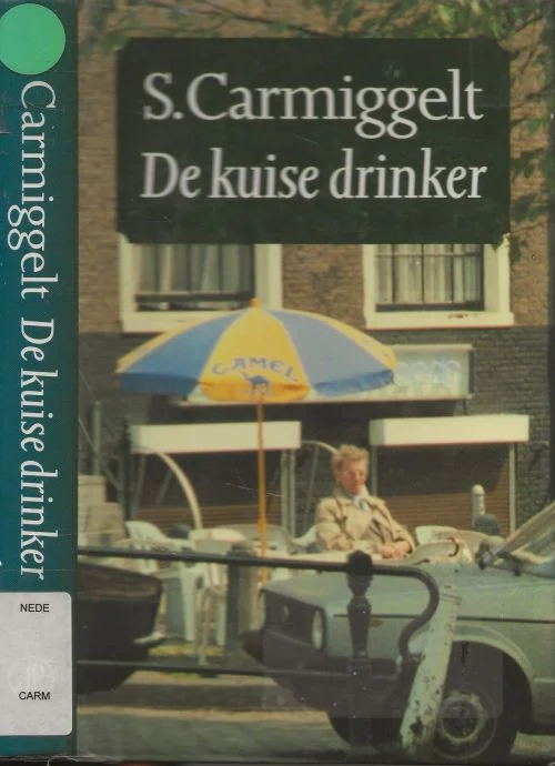 Kuise DrinkerSimon Johannes Carmiggelt (Den Haag, 7 oktober 1913 – Amsterdam, 30 november 1987) was een Nederlandse journalist, schrijver en dichter. Onder het pseudoniem Kronkel publiceerde hij bijna veertig jaar vrijwel dagelijks een cursiefje Aanbieding
