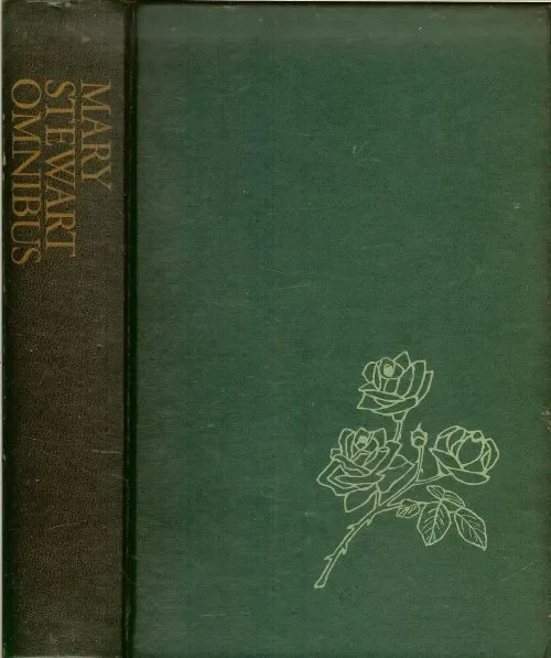 Voordeelprijs Mary Stewart omnibus .. Met kasteel in de alpen en .. Nacht zonder maan .. Avontuur in Avignon. Steward Mary