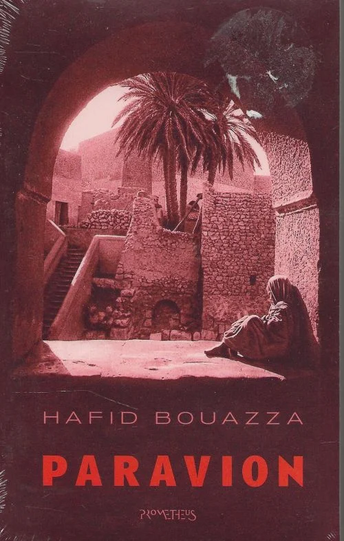 Lage Kosten Paravion Hafid Bouazza (1970) werd geboren in Marokko maar verhuisde in 1977 naar Nederland. Bouazza was winnaar van de Amsterdamprijs voor de Kunsten 2003,