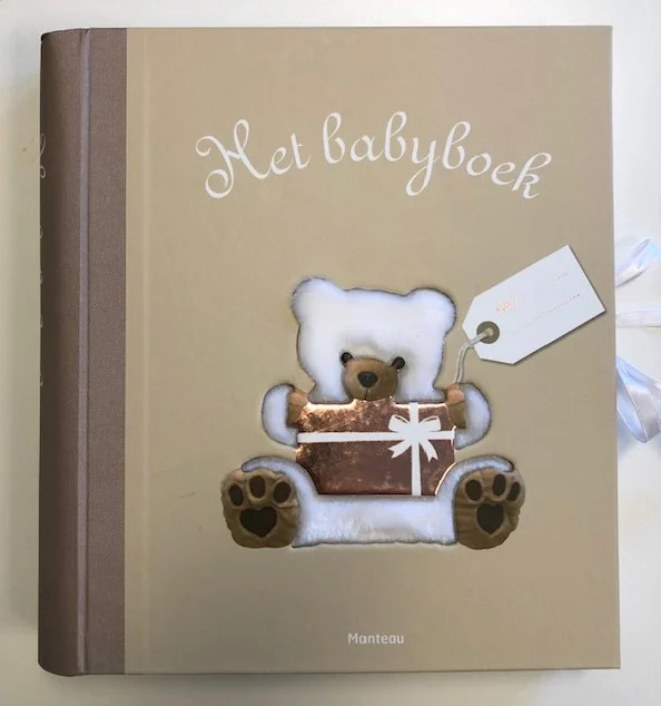 Het babyboek Nieuw