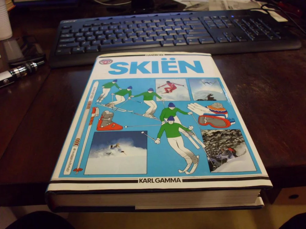 Finale Uitverkoop Handboek skien