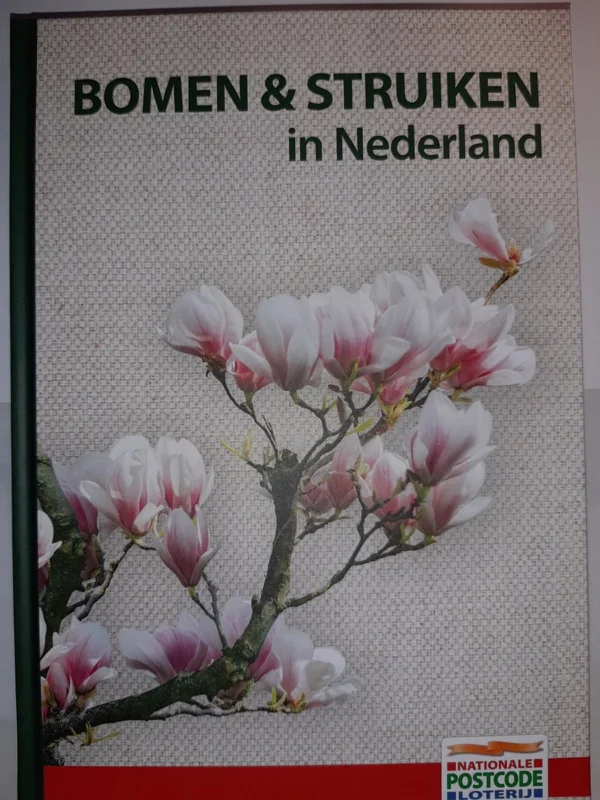 Beperkte Voorraad Bomen & struiken in Nederland ,uitgave in opdracht van Nationale postcode loterij
